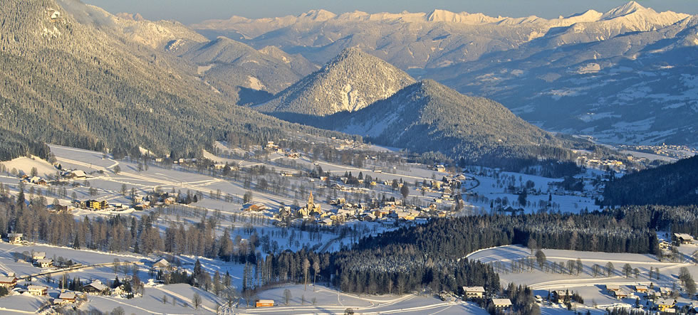 4-Sterne Aparthotel Pfeffermühle in Top-Lage in Ramsau am Dachstein, mitten in den Bergen in Österreich